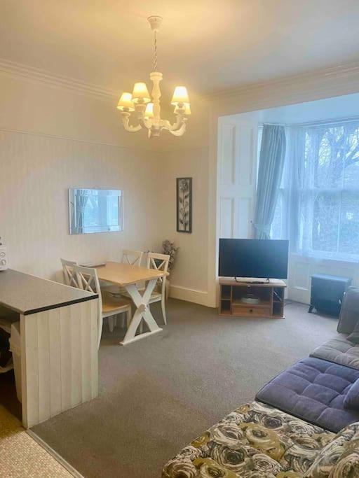 Bright 2 Bedroom Apartment Near Seafront Central פנזאנס מראה חיצוני תמונה